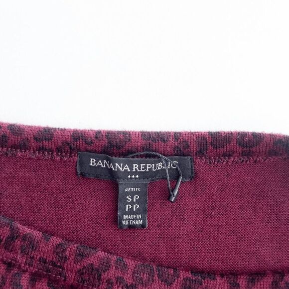Banana Republic Womens Knit Top Puff Long Sleeve Animal Print Maroon Small - Picture 3 of 7